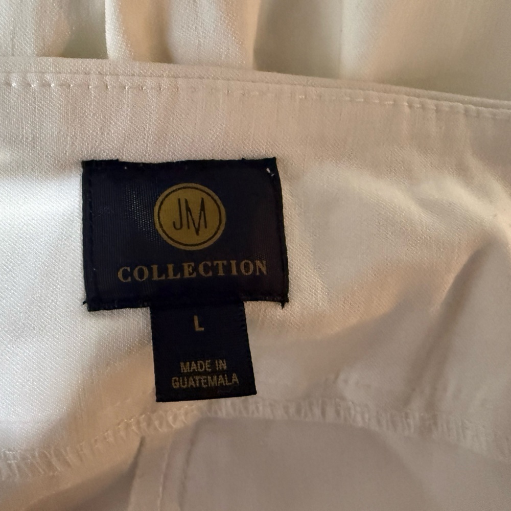 Women's White Capri Pants - Picture 3 of 3